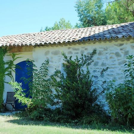 Le Mas De La Cigale Bleue, Caumont Sur Durance エクステリア 写真