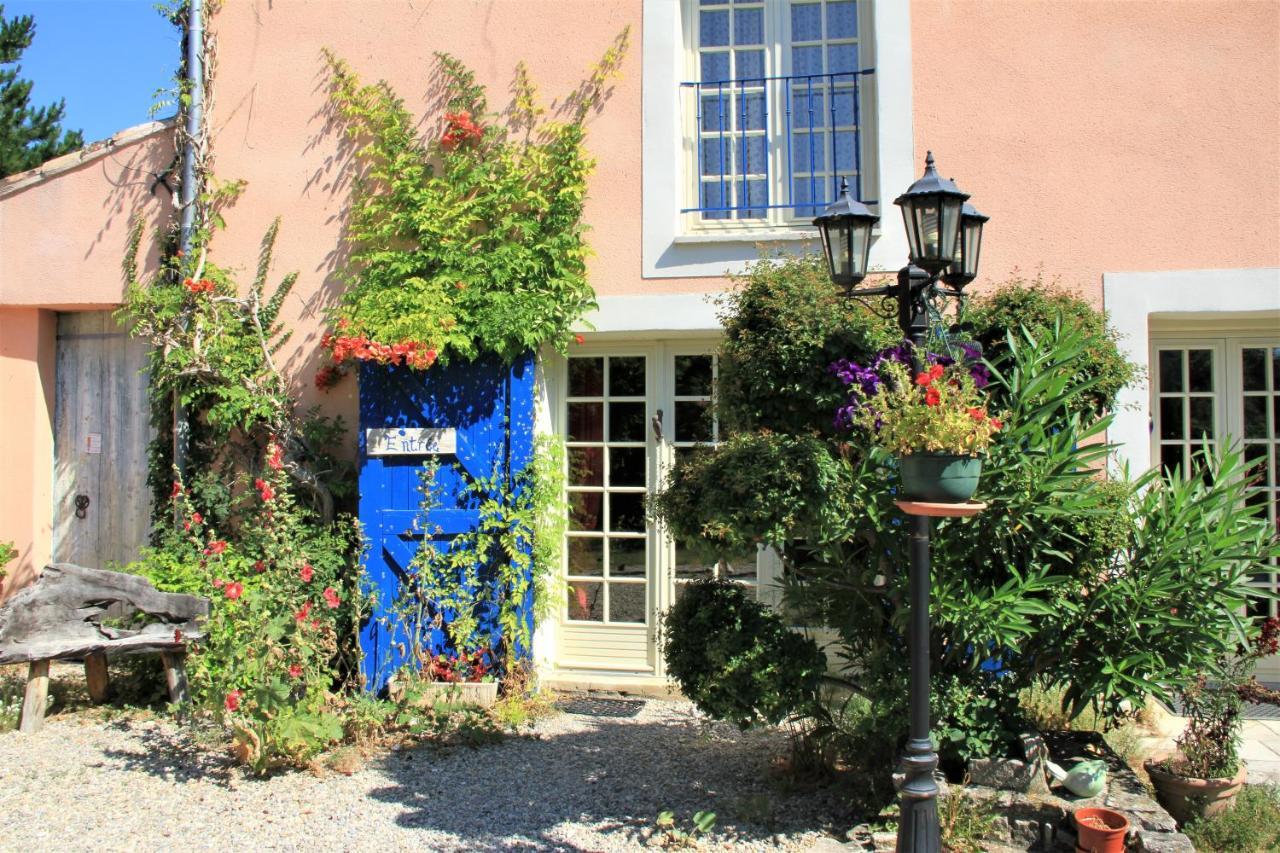 Le Mas De La Cigale Bleue, Caumont Sur Durance エクステリア 写真